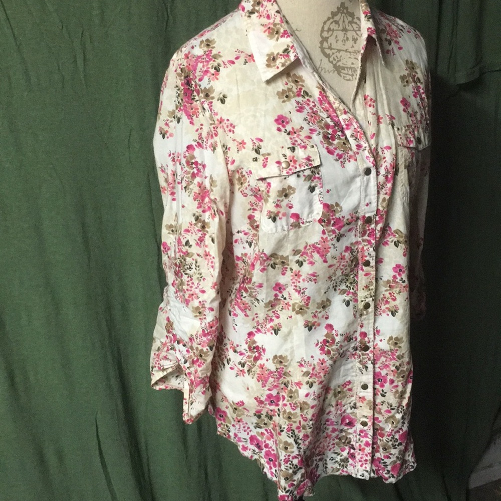 Snap up blouse from VAC